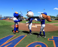 Mr. & Mrs. Met Passing the Torch to Klutch Spring Training 2026